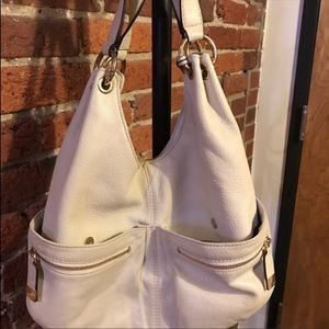 FREE SHIPPING! Michael Kors, barely worn, out/inside pockets